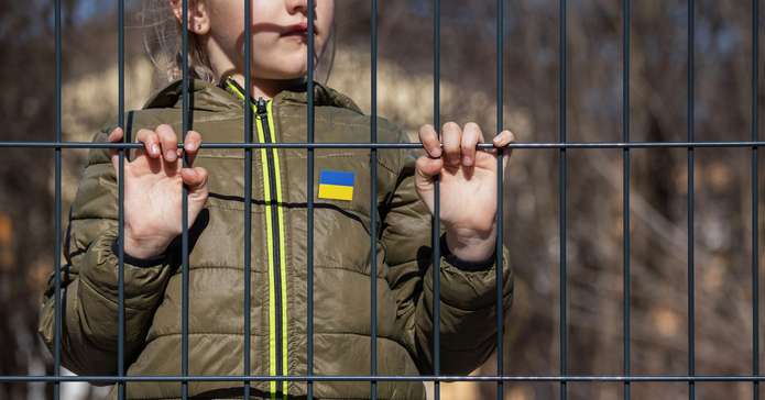 Складна рятувальна місія: в Україну повернули 12 депортованих рф дітей